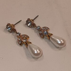 Women's faux pearl earrings